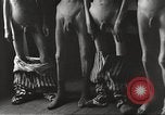 Standbild Kz Flossenbürg ausgemergelten Gefangenen Flossenburg Deutschland, 1945, aus Sekunde 17 historischem Filmmaterial Videoclip 65675063163