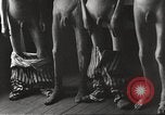 Standbild Kz Flossenbürg ausgemergelten Gefangenen Flossenburg Deutschland, 1945, aus Sekunde 18 historischem Filmmaterial Videoclip 65675063163