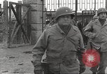 Standbild Konzentrationslager Flossenbürg Deutschland, 1945, aus Sekunde 21 historischem Filmmaterial Videoclip 65675063165