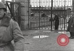Standbild Konzentrationslager Flossenbürg Deutschland, 1945, aus Sekunde 23 historischem Filmmaterial Videoclip 65675063165