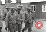 Standbild Konzentrationslager Flossenbürg Deutschland, 1945, aus Sekunde 35 historischem Filmmaterial Videoclip 65675063165