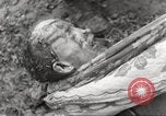 Standbild slave Arbeitslager Flossenburg Deutschland, 1945, aus Sekunde 24 historischem Filmmaterial Videoclip 65675063166