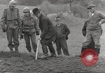 Standbild slave Arbeitslager Flossenburg Deutschland, 1945, aus Sekunde 34 historischem Filmmaterial Videoclip 65675063166