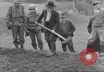 Standbild slave Arbeitslager Flossenburg Deutschland, 1945, aus Sekunde 39 historischem Filmmaterial Videoclip 65675063166