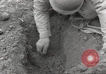 Standbild slave Arbeitslager Flossenburg Deutschland, 1945, aus Sekunde 53 historischem Filmmaterial Videoclip 65675063166