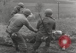 Image Le camp de concentration de Flossenbürg victimes d'atrocité Flossenburg Allemagne, 1945, de la seconde 27 séquences d'archives historiques vidéo 65675063167