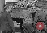 Standbild Vertriebene Wetzlar Deutschland, 1945, aus Sekunde 16 historischem Filmmaterial Videoclip 65675063173