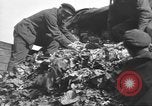 Standbild Vertriebene Wetzlar Deutschland, 1945, aus Sekunde 29 historischem Filmmaterial Videoclip 65675063173