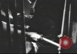 Standbild Deutsche Munitionsfabrik Deutschland, 1939, aus Sekunde 22 historischem Filmmaterial Videoclip 65675063180