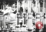 Standbild Deutsche Munitionsfabrik Deutschland, 1939, aus Sekunde 49 historischem Filmmaterial Videoclip 65675063180