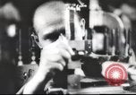 Standbild Deutsche Munitionsfabrik Deutschland, 1939, aus Sekunde 58 historischem Filmmaterial Videoclip 65675063180