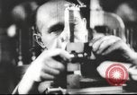 Standbild Deutsche Munitionsfabrik Deutschland, 1939, aus Sekunde 61 historischem Filmmaterial Videoclip 65675063180