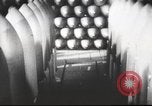 Standbild Deutsche Munitionsfabrik Deutschland, 1939, aus Sekunde 17 historischem Filmmaterial Videoclip 65675063183