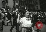 Standbild May Day Parade New York City USA, 1937, aus Sekunde 18 historischem Filmmaterial Videoclip 65675063190