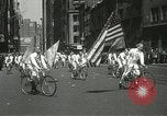Standbild May Day Parade New York City USA, 1937, aus Sekunde 23 historischem Filmmaterial Videoclip 65675063190