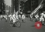 Standbild May Day Parade New York City USA, 1937, aus Sekunde 24 historischem Filmmaterial Videoclip 65675063190