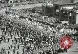 Standbild May Day Parade New York City USA, 1937, aus Sekunde 33 historischem Filmmaterial Videoclip 65675063190
