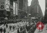 Standbild Duffy Memorial Enthüllungszeremonie New York City USA, 1937, aus Sekunde 12 historischem Filmmaterial Videoclip 65675063192
