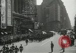 Standbild Duffy Memorial Enthüllungszeremonie New York City USA, 1937, aus Sekunde 23 historischem Filmmaterial Videoclip 65675063192