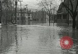 Standbild Hochwasserschäden Wheeling West Virginia USA, 1937, aus Sekunde 26 historischem Filmmaterial Videoclip 65675063193