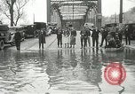 Standbild Hochwasserschäden Wheeling West Virginia USA, 1937, aus Sekunde 30 historischem Filmmaterial Videoclip 65675063193