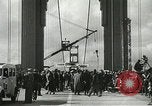 Standbild Golden Gate Bridge Widmung San Francisco California USA, 1937, aus Sekunde 30 historischem Filmmaterial Videoclip 65675063194