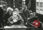 Standbild Montage von Teleskop Lester Pennsylvania USA, 1937, aus Sekunde 27 historischem Filmmaterial Videoclip 65675063195