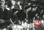 Standbild Hoop-rolling championship Wellesley Massachusetts USA, 1937, aus Sekunde 13 historischem Filmmaterial Videoclip 65675063196