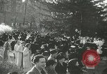 Standbild Hoop-rolling championship Wellesley Massachusetts USA, 1937, aus Sekunde 22 historischem Filmmaterial Videoclip 65675063196