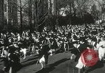 Standbild Hoop-rolling championship Wellesley Massachusetts USA, 1937, aus Sekunde 28 historischem Filmmaterial Videoclip 65675063196