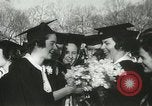 Standbild Hoop-rolling championship Wellesley Massachusetts USA, 1937, aus Sekunde 35 historischem Filmmaterial Videoclip 65675063196