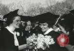 Standbild Hoop-rolling championship Wellesley Massachusetts USA, 1937, aus Sekunde 36 historischem Filmmaterial Videoclip 65675063196