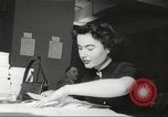 Image loyer du logement de l'Etat Commission New York United States USA, 1950, de la seconde 19 séquences d'archives historiques vidéo 65675063209