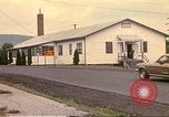 Immagine di Operazioni di vita nuova Fort Indiantown Gap Pennsylvania USA, 1975, secondo 15 filmato di repertorio 65675063236