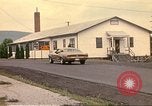 Immagine di Operazioni di vita nuova Fort Indiantown Gap Pennsylvania USA, 1975, secondo 17 filmato di repertorio 65675063236