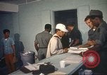 Standbild Betrieb neues Leben Fort Indiantown Gap Pennsylvania USA, 1975, aus Sekunde 6 historischem Filmmaterial Videoclip 65675063239