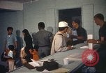 Standbild Betrieb neues Leben Fort Indiantown Gap Pennsylvania USA, 1975, aus Sekunde 10 historischem Filmmaterial Videoclip 65675063239