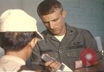Standbild Betrieb neues Leben Fort Indiantown Gap Pennsylvania USA, 1975, aus Sekunde 30 historischem Filmmaterial Videoclip 65675063239
