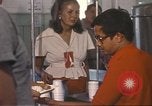 Standbild Betrieb neues Leben Fort Indiantown Gap Pennsylvania USA, 1975, aus Sekunde 50 historischem Filmmaterial Videoclip 65675063241
