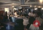 Standbild Betrieb neues Leben Fort Indiantown Gap Pennsylvania USA, 1975, aus Sekunde 14 historischem Filmmaterial Videoclip 65675063242