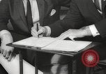 Standbild Johnson fordert Passage der Voting Rights Act United States USA, 1965, aus Sekunde 17 historischem Filmmaterial Videoclip 65675063247