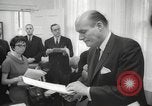 Standbild Johnson fordert Passage der Voting Rights Act United States USA, 1965, aus Sekunde 33 historischem Filmmaterial Videoclip 65675063247