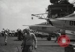 Immagine di Stati Uniti portaerei Oceano Pacifico, 1965, secondo 23 filmato di repertorio 65675063252