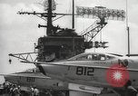 Immagine di Stati Uniti portaerei Oceano Pacifico, 1965, secondo 25 filmato di repertorio 65675063252