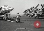 Immagine di Stati Uniti portaerei Oceano Pacifico, 1965, secondo 33 filmato di repertorio 65675063252