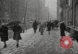 Immagine di Primavera a New York City a metà degli anni '60 New York City USA, 1965, secondo 8 filmato di repertorio 65675063253
