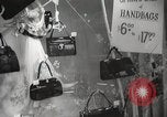 Immagine di Primavera a New York City a metà degli anni '60 New York City USA, 1965, secondo 18 filmato di repertorio 65675063253