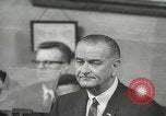 Standbild Voting Rights Act von 1965 Washington DC USA, 1965, aus Sekunde 47 historischem Filmmaterial Videoclip 65675063257