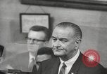 Standbild Voting Rights Act von 1965 Washington DC USA, 1965, aus Sekunde 48 historischem Filmmaterial Videoclip 65675063257