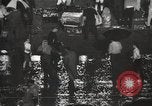 Standbild Fußballspiel Chicago Illinois USA, 1965, aus Sekunde 37 historischem Filmmaterial Videoclip 65675063259